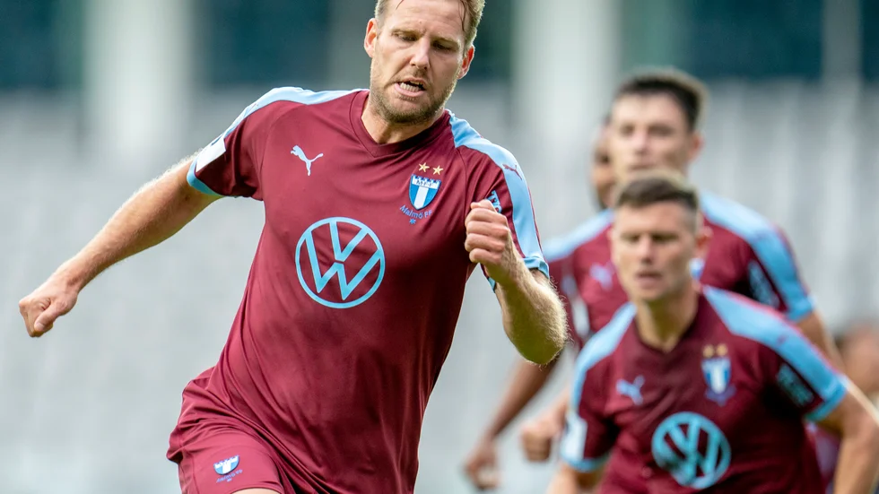 Malmös Ola Toivonen jublar. Arkivbild.
