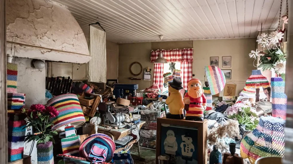 Köket i huset i Örsundsbrotrakten. Lösöret ingår.