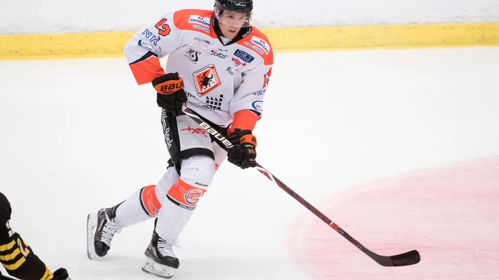 Viktor Liljegren byter Karlskrona mot Västervik.
