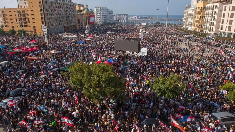 De omfattande protesterna i Libanon har skakat landets politiska system i grunden.