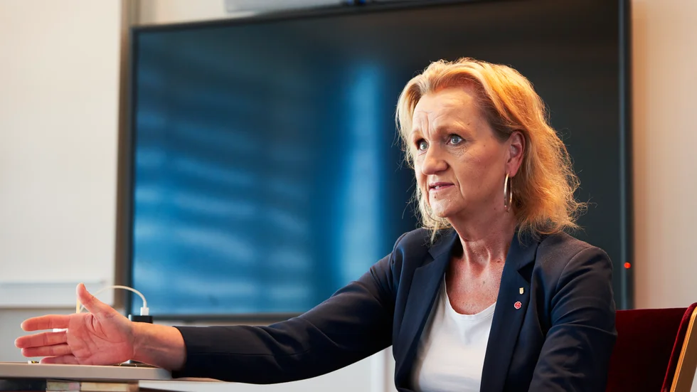 Boel Godner (S), kommunstyrelsens ordförande i Södertälje, säger att hon vill bevara Gnestapendeln.