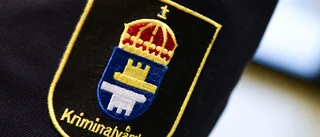 Kriminalvårdare får löneavdrag efter bus