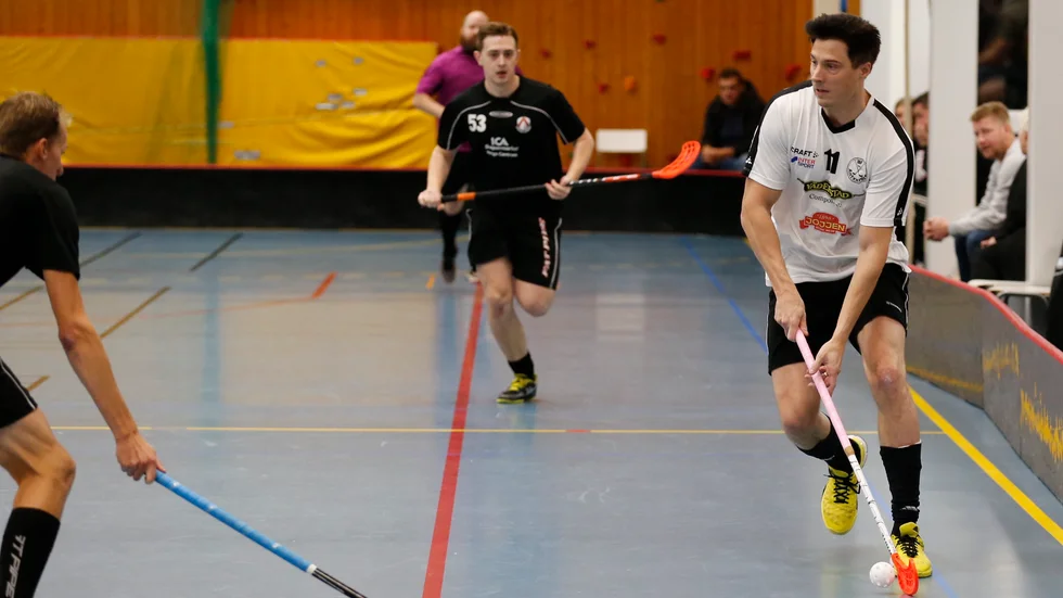 Peter Hirschman stod för tre mål när Antvarden föll i premiären.