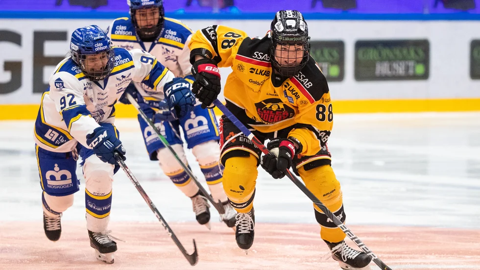 Luleås stjärnback Ronja Savolainen anser att laget har en bit kvar till toppformen, trots att laget vunnit samtliga sina fyra matcher denna säsong.