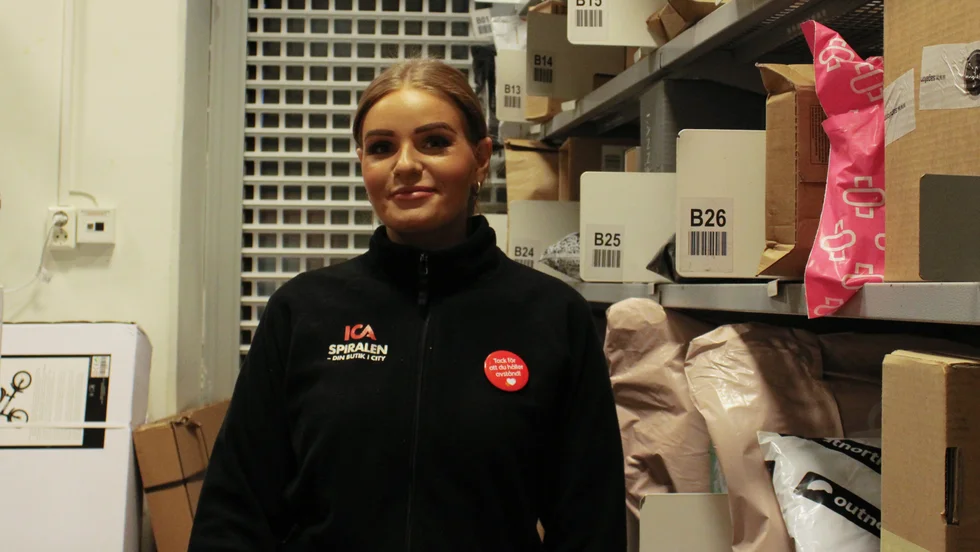 Sofie Andersson märkte av att fler ville nyttja butikens postombud efter nyår men nu är det lugnt igen.
