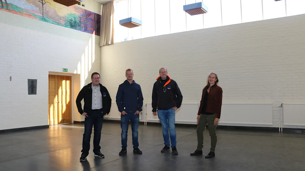 Bygglovet är klart och snart startar bygget av de nya lägenheterna i gamla Missonskyrkan. Från vänster, Peter Sundström, Munksundsbo, Erik Larsson, BD Bygg, Samuel Bernberg, Munksundsbo, och Elizabeth Öhman, Norconsult.