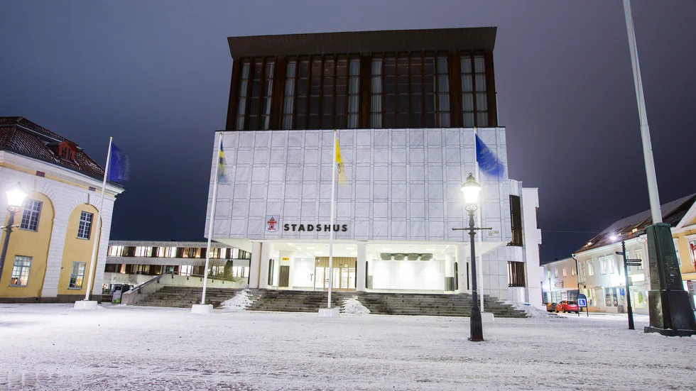 Av de 25 politiker i Nyköping som fick frågan, svarade samtliga att de vill att kommunen ska prioritera hållbart material när kommunen genomför upphandlingar.