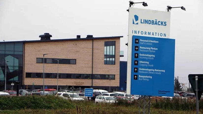 Lindbäcks bygg har varit tvungen att göra om delar av mångmiljonprojektet i Solna. Det är en av fyra projekt som står för 70 procent av Piteåföretagets stora förlust 2019. (Arkivbild)
