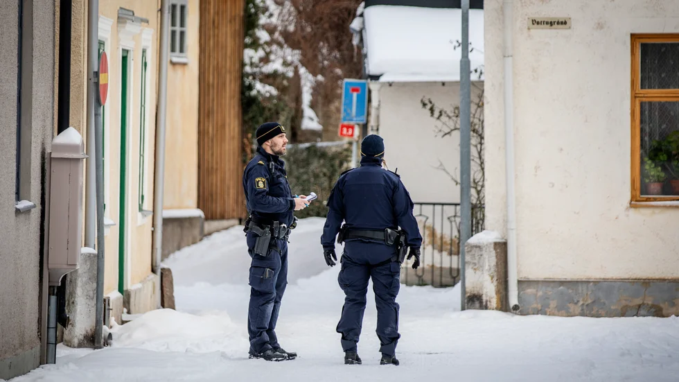 Polisen utreder om det finns kopplingar mellan rånet och inbrotten vid Stora torget. 