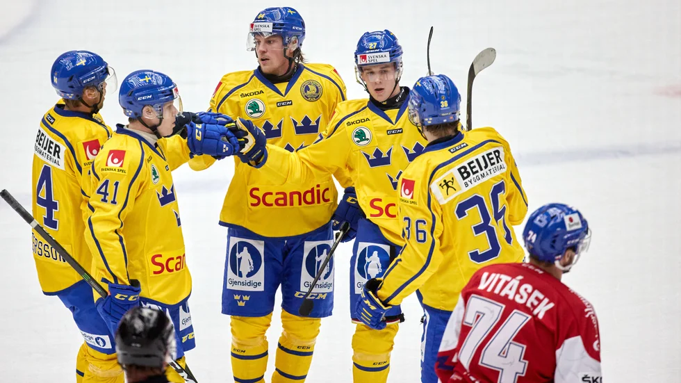 Nils Lundkvist kvitterade för Tre Kronor i första matchen i Beijer Hockey Games.