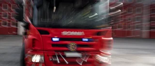 Åtalas för brand på balkong   
