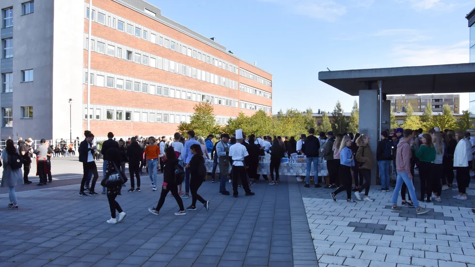 Efter en annorlunda vårtermin talar allt för att gymnasiebyn öppnar igen den 20 augusti. 