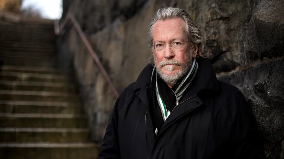 "Läsvärd är han alltid, så också i denna bok", skriver recensenten Hans Olov Ohlson om Niklas Rådströms "Som har inget redan hänt".