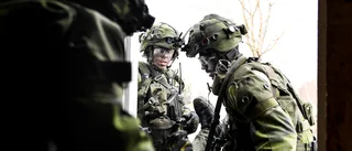 Tafsande Enköpingsbefäl får löneavdrag