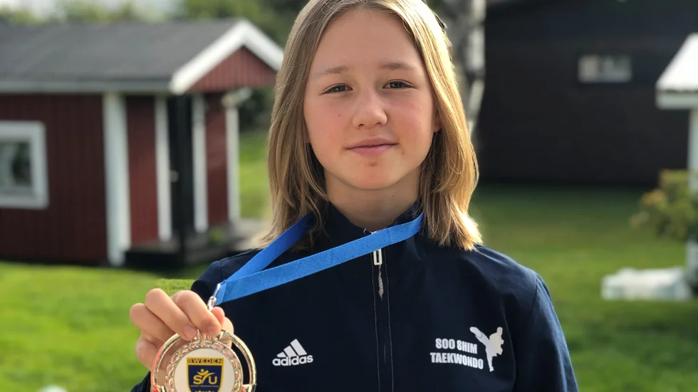 Piteås Sanna Ekman har dominerat alla taekwondo-tävlingar på nybörjarnivå, nu har hon debuterat i Sverigecupen på den tuffare avancerade nivån.