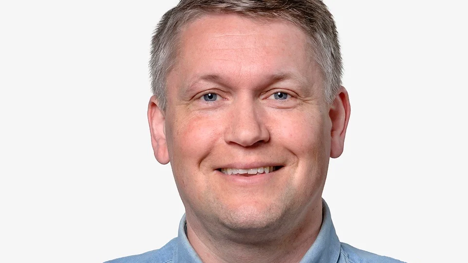 "Jag ser nog mest fram emot att kunna träffa kunderna i deras verksamhet igen, då jag kan bidra med rådgivning på plats och förverkliga deras planer och möjligheter till tillväxt och framgång, berättar  Lars Rosendahl.