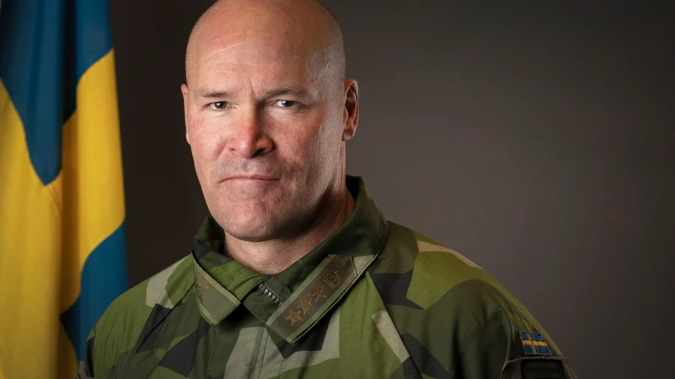 "Jag fick inte med mig familjen hit så jag veckopendlar till Stockholm", säger Teddy Larsson, chef på K4 i Arvidsjaur.