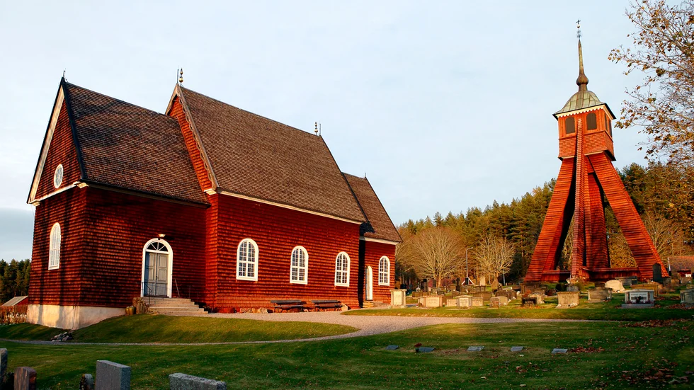 Fler kyrkor borde stå öppna för allmänheten.