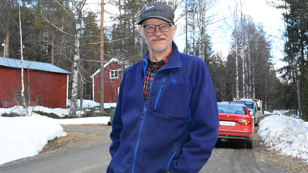 "Jag har uppfattat Johan Antti som saklig och neutral. Men han köper inte argumenten innan han har alla fakta. Även vi har upplevt honom som 'paragrafryttare' men det är okej så länge länsstyrelsen följer regelverket", säger Jan Rannerud, partiledare för Skogssamerna.