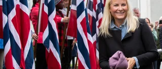 Mette-Marit får salut trots allt