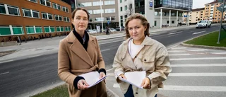 De protesterar mot våldsporren