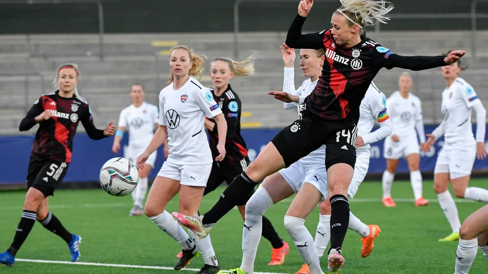 Uefa ökar kraftigt prispengarna i damernas Champions League från och med nästa säsong. Dessutom fördelas mer pengar i solidaritetsersättningar. Arkivbild.