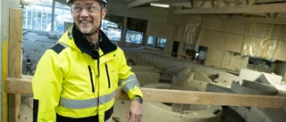 Unik tjuvtitt på nya simhallen – följ med in i jättebygget:  "Det blir en fantastisk anläggning"