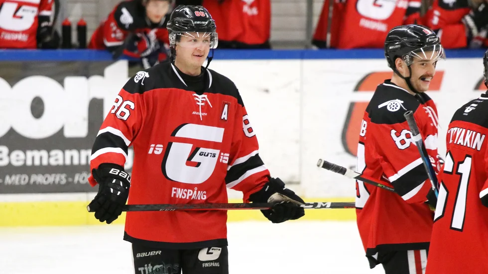 Victor Lindman kvitterade till 4-4 för Guts.