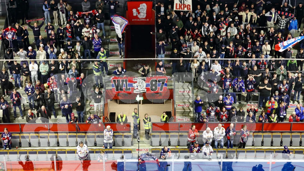 Hemmaklacken i Saab arena. Bilden är tagen vid ett annat sammanhang.