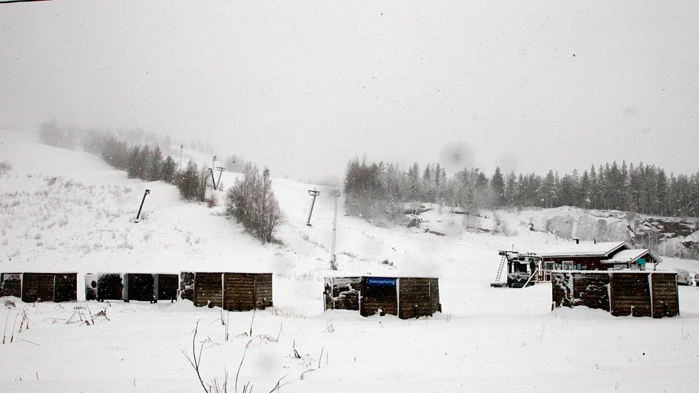 Förra veckan vräkte snön ner i Älvsbyn samtidigt som temperaturen i snitt låg 4,5 minusgrader under nollan. Nollgradigt är annars medeltemperaturen under vecka 42 i Älvsbyn.