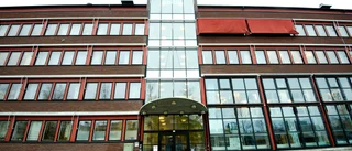 Fortsatt nedåt för frisörutbildning