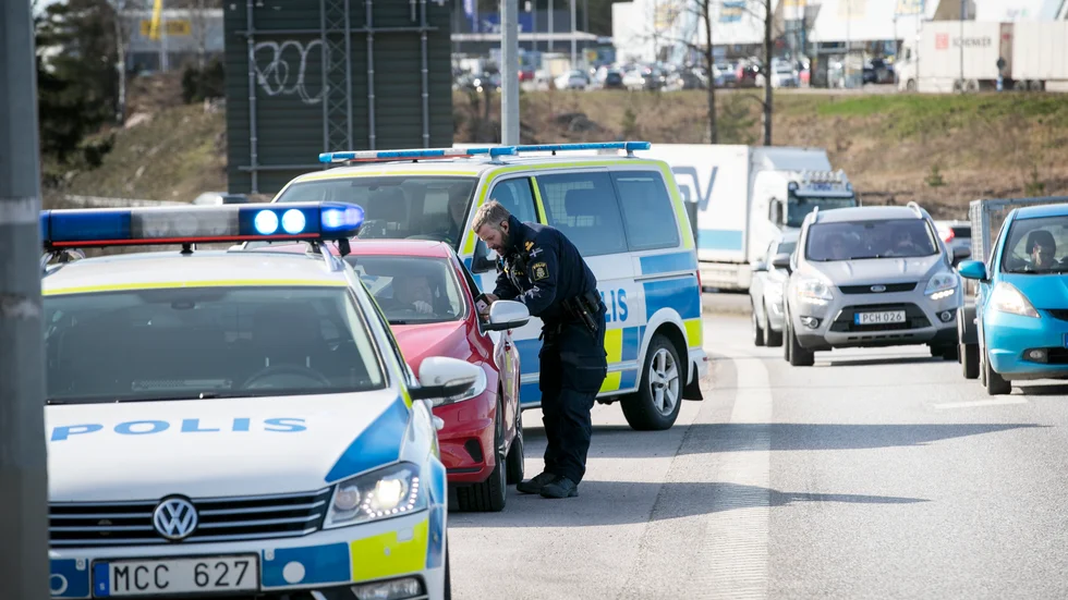 "Vi försöker se till att vara så många som möjligt ute på vägarna", säger Per Lange, processledare för polisens trafikverksamhet.