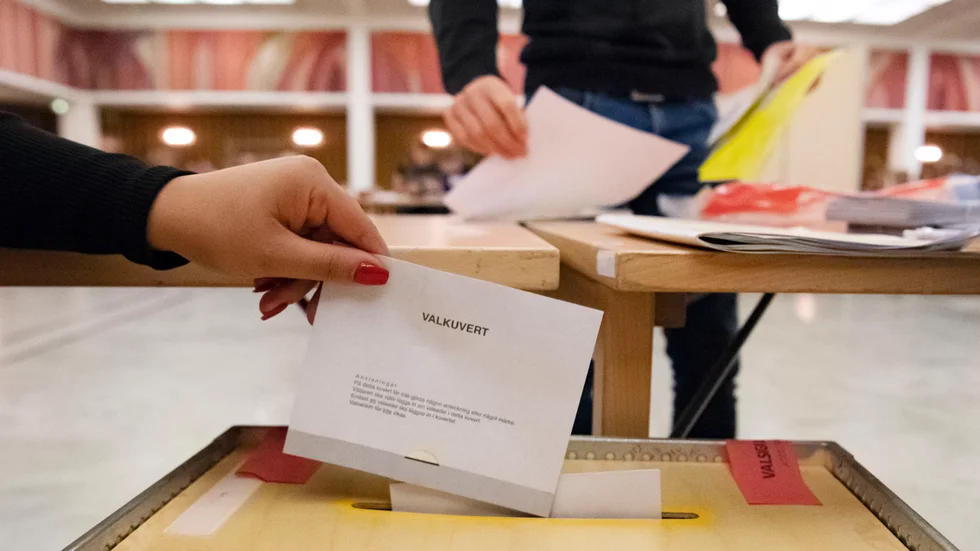Två nya partier såg ut att ställa upp i valet till kommunfullmäktige: Medborgerlig Samling och Partiet Nyans. Det sistnämnda hoppar nu av.