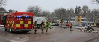 Räddningstjänsten ryckte ut när sopor började brinna