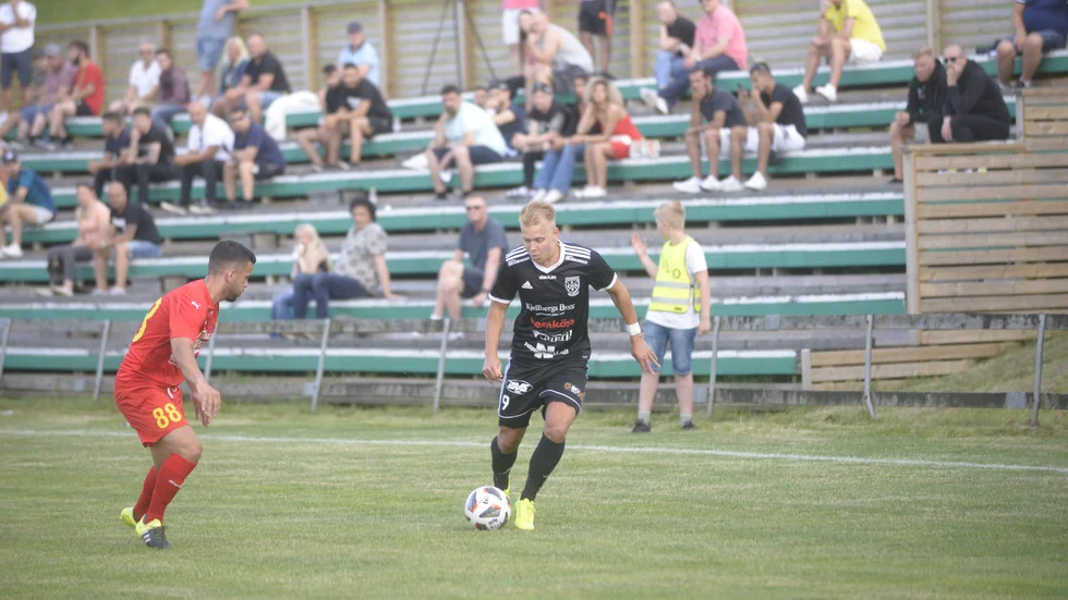 TVSK:s Timmy Österling nosar på en startplats i anfallet, efter fina prestationer.