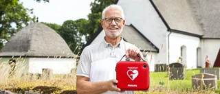 Banken delar ut 1,1 miljon: "Ger tillbaka"