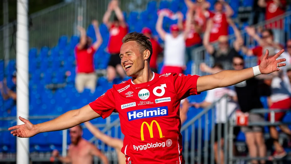 Villiam Dahlström firar sitt första Allsvenska mål.