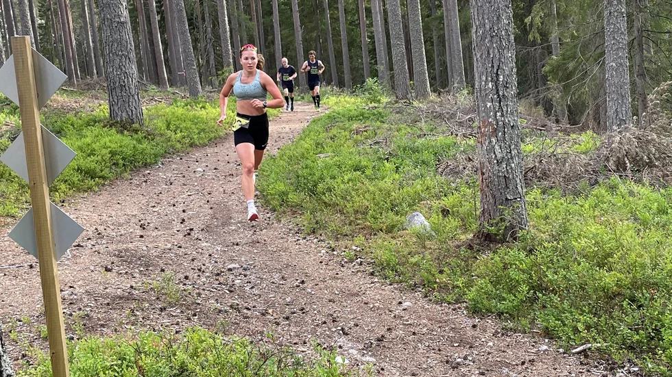 Maja Årebäck var snabbast i damklassen på 5 kilometer och tog, tillsammans med Oscar Årebäck och Hans Årebäck, tre av de fyra snabbaste tiderna på 5 km.