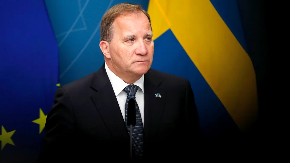 Stefan Löfven (S) uttryckte sitt deltagande på en presskonferens.