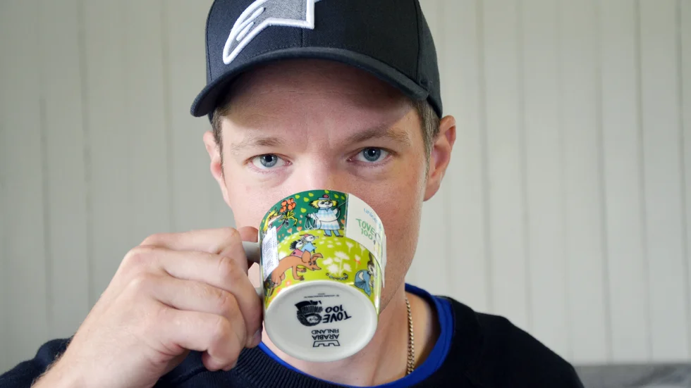 Daniel Vittikko har sålt Muminmuggen "Simhopp med snäckskal" från 2006 – för en rekordsumma.