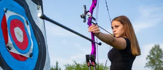 Emma spänner bågen inför JSM på hemmabanan