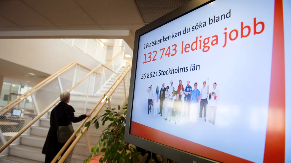 "I likhet med en hemförsäkring behöver du vara försäkrad i en a-kassa innan olyckan har skett – innan huset brinner eller innan du har förlorat arbetet", skriver representanter för Sveriges a-kassor.