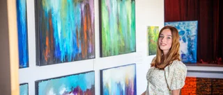 16-åriga Sara Crossner öppnar konstgalleri i Vänge – "Vi försöker nå en yngre publik"