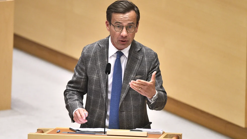 Moderaternas partiledare Ulf Kristersson bör hålla igen med fingerpekandet. 