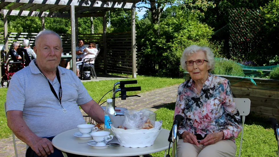 En del av de boende tackar nej till tillsynskamera, däribland Clas-Ove Svärd, 78, och Dagmar Lindersson, 96.