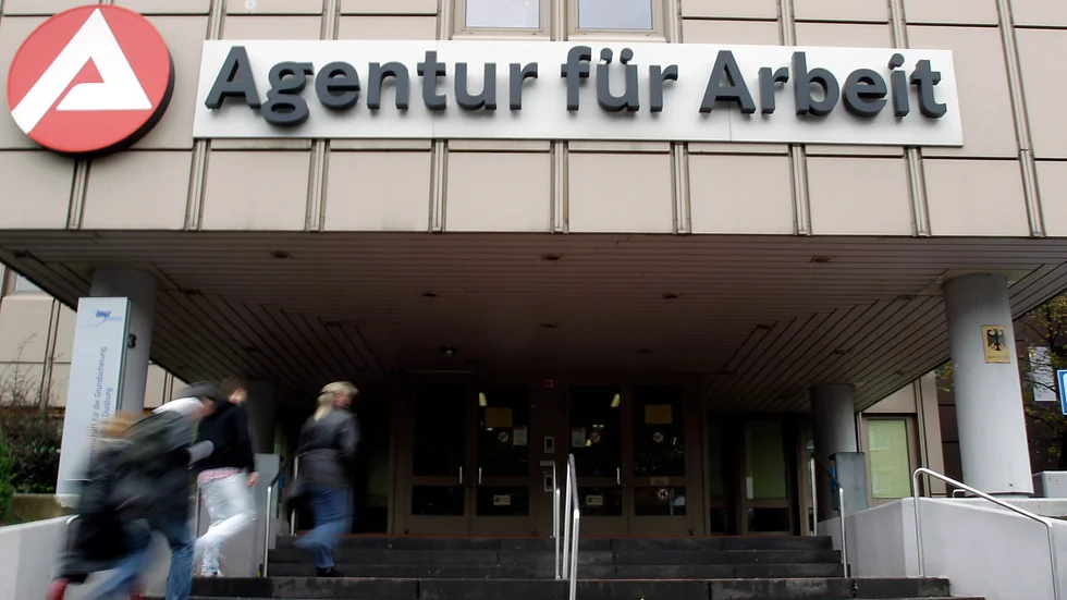 Något lägre arbetslöshet i eurozonen. Arkivbild.