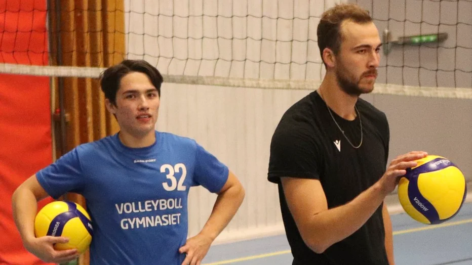 Med covid-19-smitta i sex av åtta slutspelslag ställs GP in och en matchfri helg väntar VVK:arna Filip Eriksson och Justin Delorme.