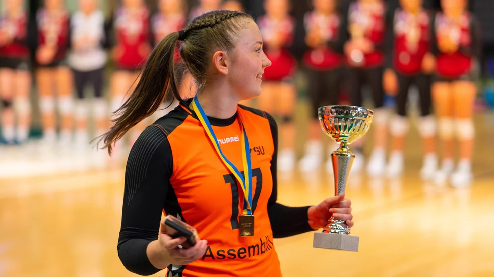 "Det var kul att vi ungdomar verkligen fick visa vad vi går för", säger Jonna Forsberg, som kliver in i elitserien med IKSU efter ett nyunnet JSM-guld.