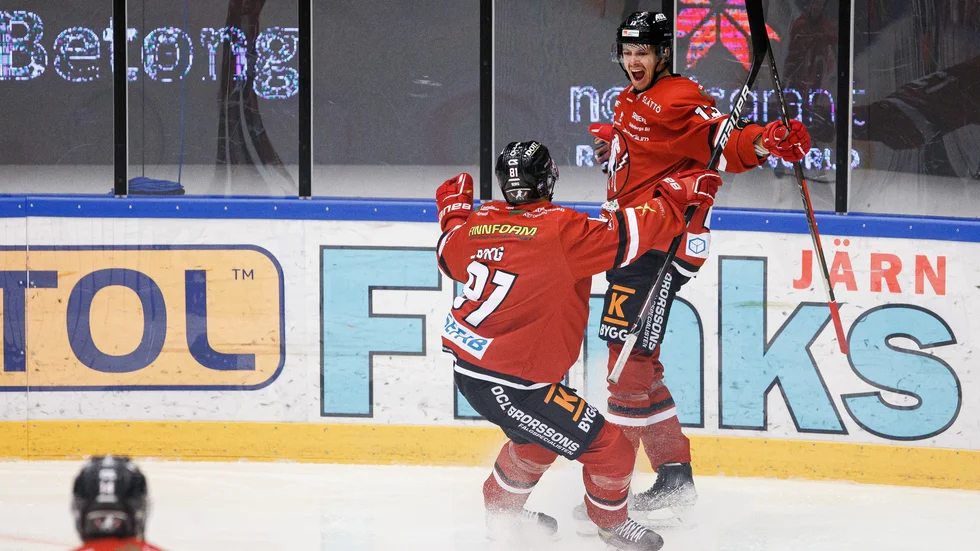 Fabian Ilestedt behövde inte många sekunder på isen för att pricka in sitt första allsvenska mål för Vita Hästen mot Mora i fredags.