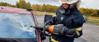 Taggade kvinnor provade på brandmansjobbet – nu vill flera utbilda sig: ”Inget som förskräckte mig”
